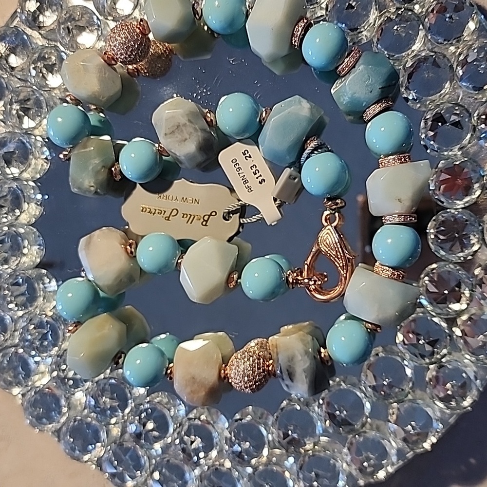 NWT Bella Pietra stone and bling necklace.
